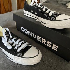 Black Converse Women's size 8 low tops